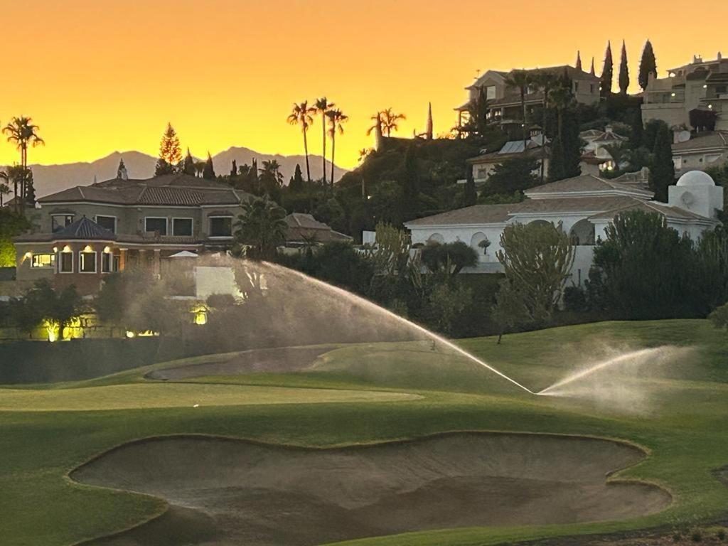 Golf Apartment